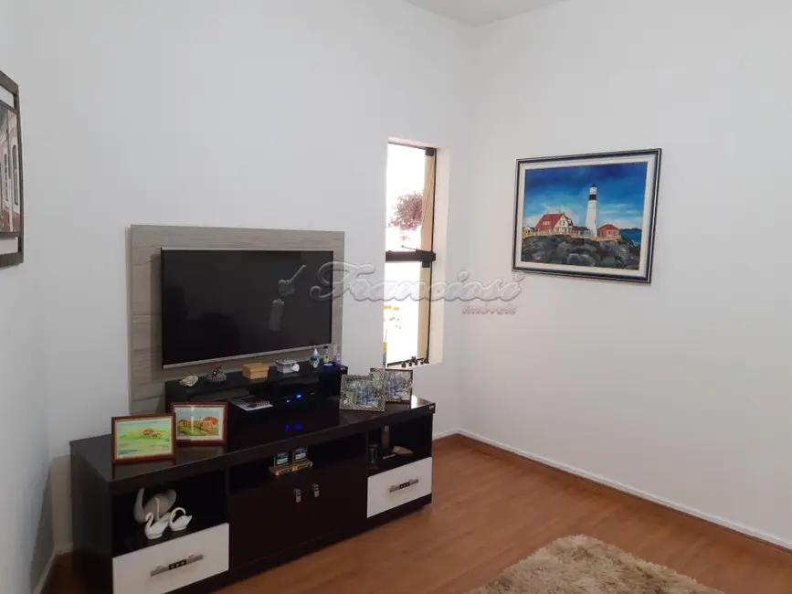 Casa com 3 quartos à venda, 472m2 em Vila Nova, Itapetininga - SP - imagem 5 Foto 5 de Casa com 3 quartos à venda, 472m2 em Vila Nova, Itapetininga - SP