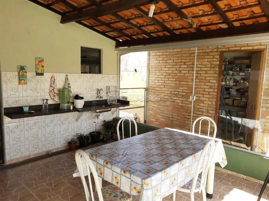 Foto 19 de Casa com 3 quartos à venda, 472m2 em Vila Nova, Itapetininga - SP