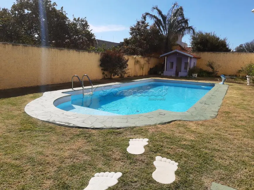 Foto 20 de Casa com 3 quartos à venda, 472m2 em Vila Nova, Itapetininga - SP