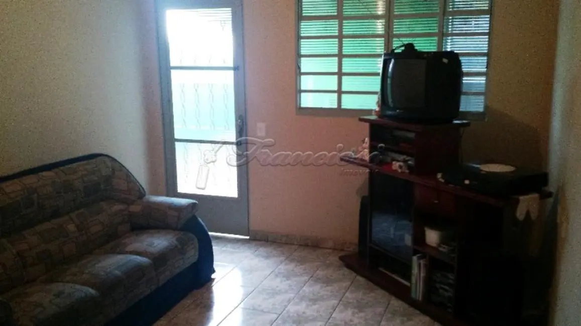 Foto 1 de Casa com 3 quartos à venda, 243m2 em Jardim Bela Vista, Itapetininga - SP