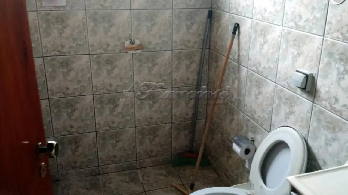 Casa com 3 quartos à venda, 243m2 em Jardim Bela Vista, Itapetininga - SP - imagem 2 Foto 2 de Casa com 3 quartos à venda, 243m2 em Jardim Bela Vista, Itapetininga - SP