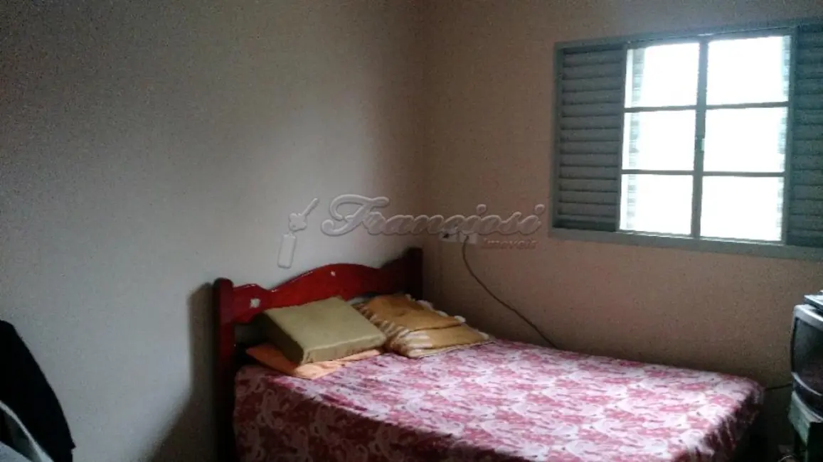 Casa com 3 quartos à venda, 243m2 em Jardim Bela Vista, Itapetininga - SP - imagem 3 Foto 3 de Casa com 3 quartos à venda, 243m2 em Jardim Bela Vista, Itapetininga - SP