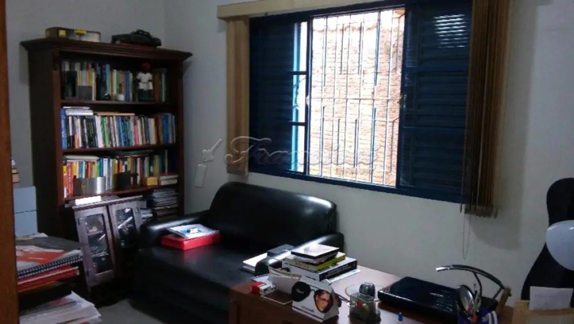 Casa com 3 quartos à venda, 129m2 em Vila Carolina, Itapetininga - SP - imagem 8 Foto 8 de Casa com 3 quartos à venda, 129m2 em Vila Carolina, Itapetininga - SP