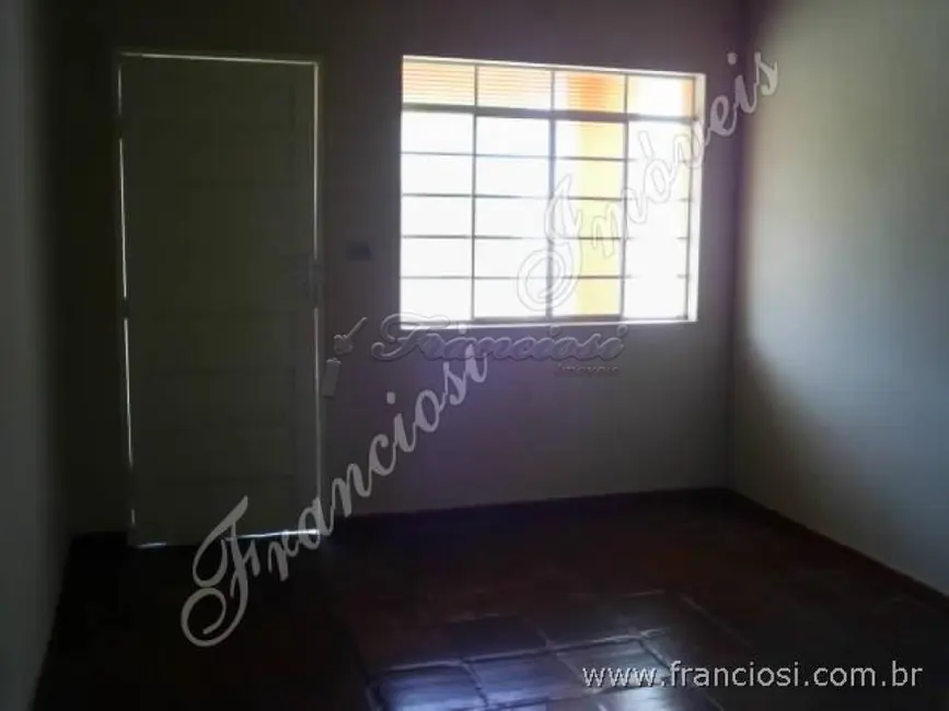 Foto 4 de Casa com 3 quartos à venda, 102m2 em Vila Santa Isabel, Itapetininga - SP