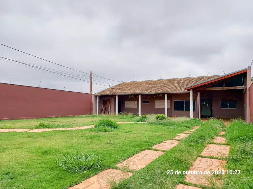 Foto 2 de Casa com 2 quartos à venda, 180m2 em Itapetininga - SP