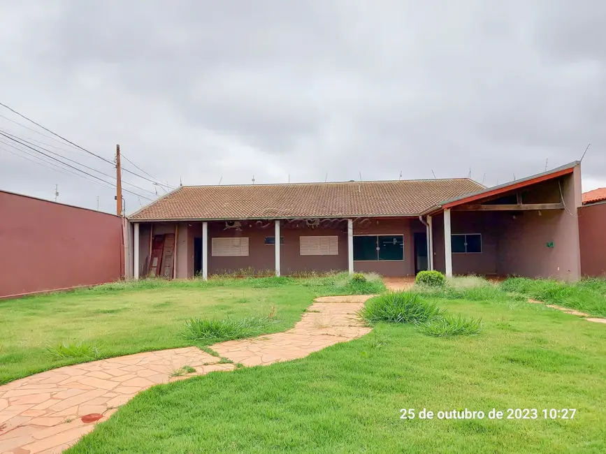 Foto 1 de Casa com 2 quartos à venda, 180m2 em Itapetininga - SP