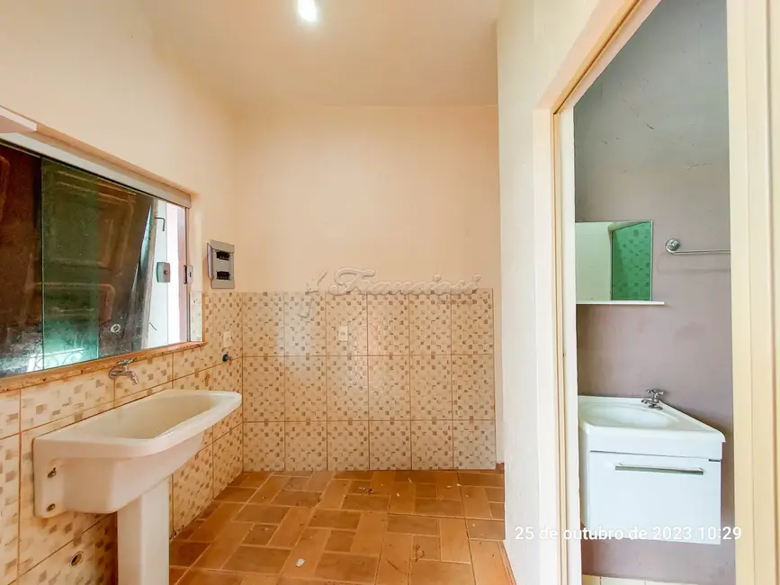 Foto 5 de Casa com 2 quartos à venda, 180m2 em Itapetininga - SP