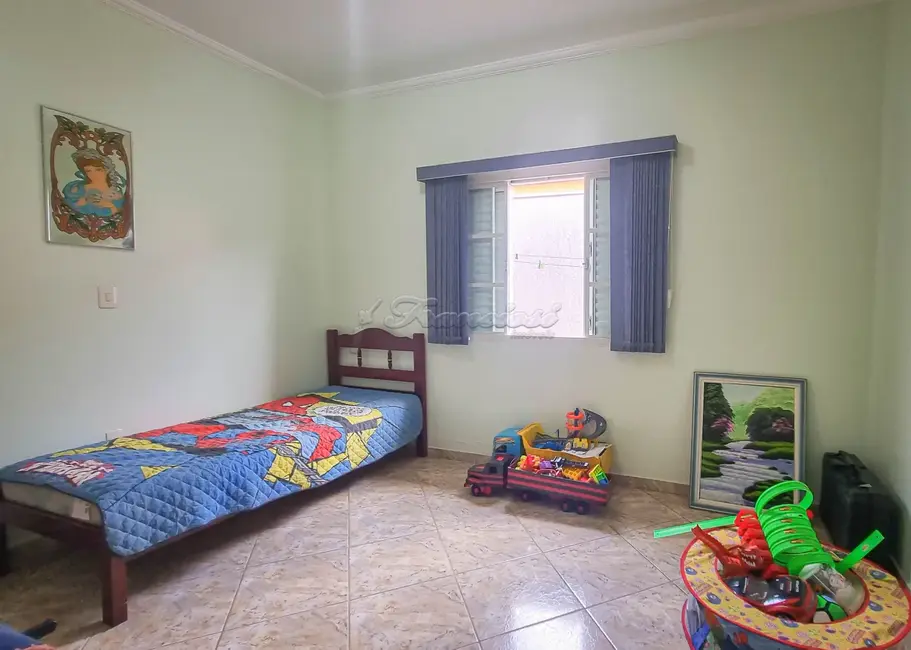 Casa com 3 quartos à venda, 251m2 em Parque da Lagoa, Itapetininga - SP - imagem 9 Foto 9 de Casa com 3 quartos à venda, 251m2 em Parque da Lagoa, Itapetininga - SP