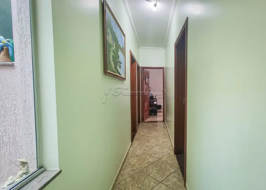 Casa com 3 quartos à venda, 251m2 em Parque da Lagoa, Itapetininga - SP - imagem 8 Foto 8 de Casa com 3 quartos à venda, 251m2 em Parque da Lagoa, Itapetininga - SP