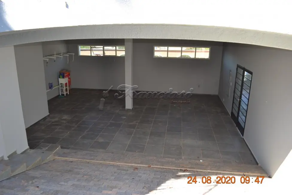 Foto 1 de Casa com 6 quartos à venda, 900m2 em Vila Rosa, Itapetininga - SP