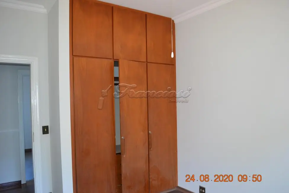 Casa com 6 quartos à venda, 900m2 em Vila Rosa, Itapetininga - SP - imagem 7 Foto 7 de Casa com 6 quartos à venda, 900m2 em Vila Rosa, Itapetininga - SP