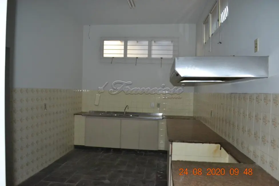 Casa com 6 quartos à venda, 900m2 em Vila Rosa, Itapetininga - SP - imagem 4 Foto 4 de Casa com 6 quartos à venda, 900m2 em Vila Rosa, Itapetininga - SP