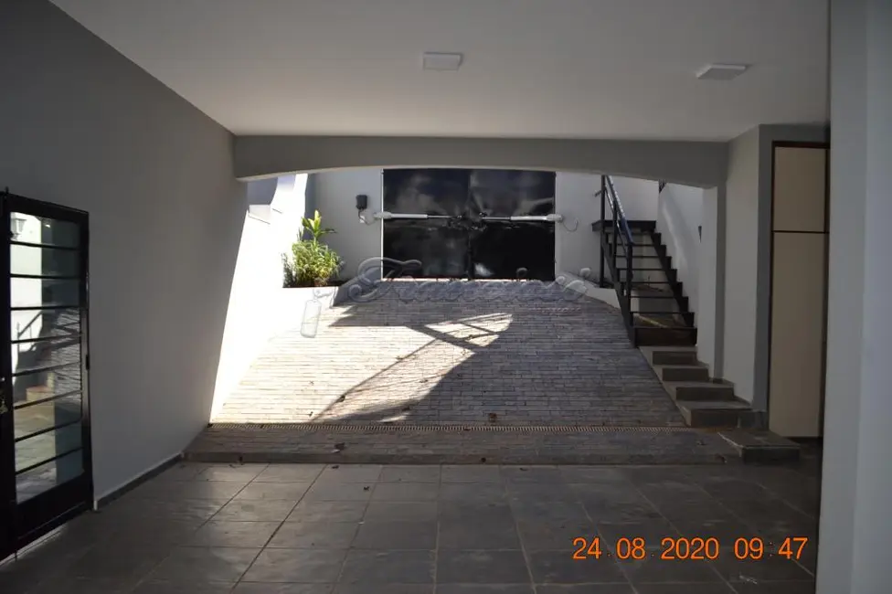 Foto 2 de Casa com 6 quartos à venda, 900m2 em Vila Rosa, Itapetininga - SP