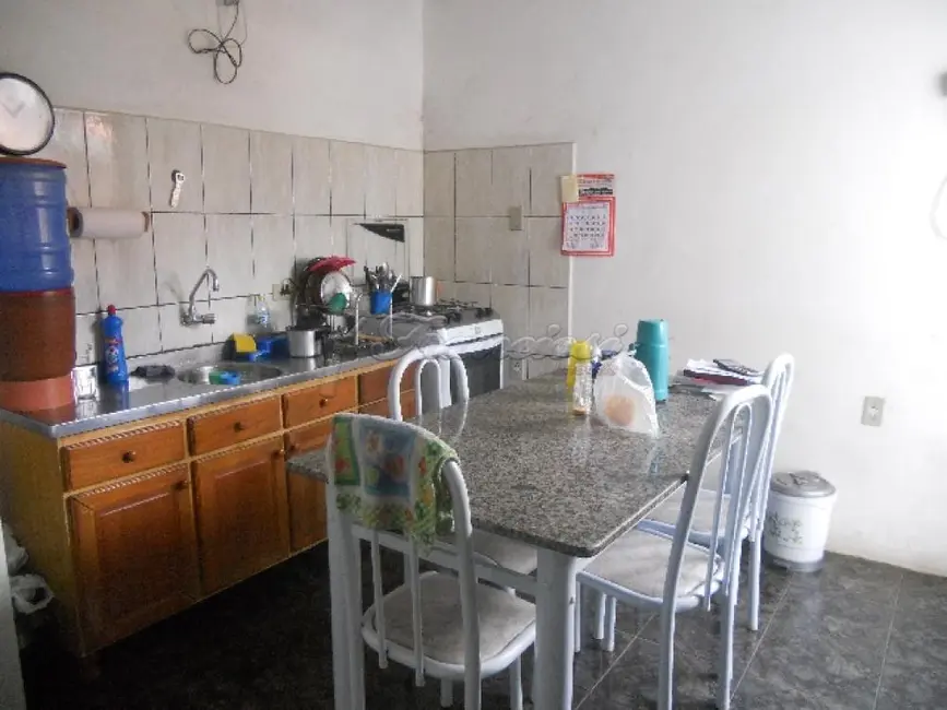 Casa com 2 quartos à venda, 214m2 em Itapetininga - SP - imagem 6 Foto 6 de Casa com 2 quartos à venda, 214m2 em Itapetininga - SP