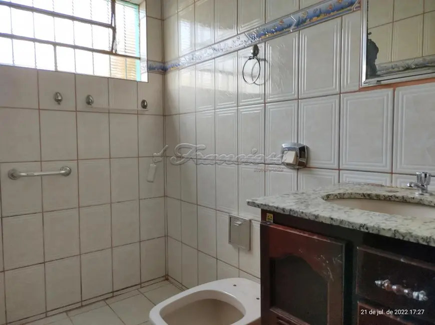 Casa com 2 quartos à venda, 109m2 em Vila Aurora, Itapetininga - SP - imagem 3 Foto 3 de Casa com 2 quartos à venda, 109m2 em Vila Aurora, Itapetininga - SP