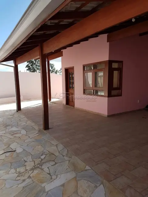 Foto 1 de Casa com 2 quartos à venda, 192m2 em Alambari - SP