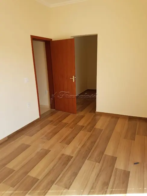 Casa com 2 quartos à venda, 192m2 em Alambari - SP - imagem 7 Foto 7 de Casa com 2 quartos à venda, 192m2 em Alambari - SP