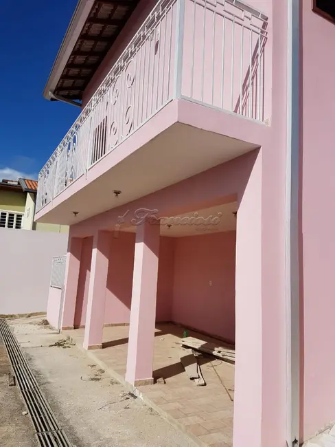 Casa com 2 quartos à venda, 192m2 em Alambari - SP - imagem 9 Foto 9 de Casa com 2 quartos à venda, 192m2 em Alambari - SP