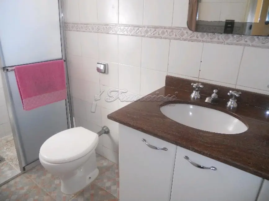 Casa com 3 quartos à venda, 120m2 em Vila Monteiro, Itapetininga - SP - imagem 6 Foto 6 de Casa com 3 quartos à venda, 120m2 em Vila Monteiro, Itapetininga - SP