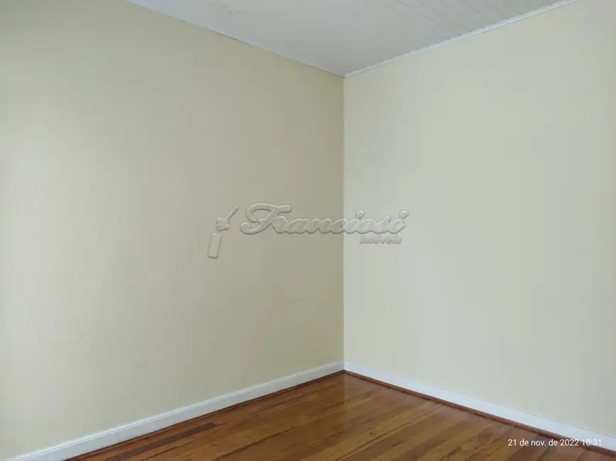 Casa com 3 quartos à venda, 125m2 em Jardim Itália, Itapetininga - SP - imagem 4 Foto 4 de Casa com 3 quartos à venda, 125m2 em Jardim Itália, Itapetininga - SP