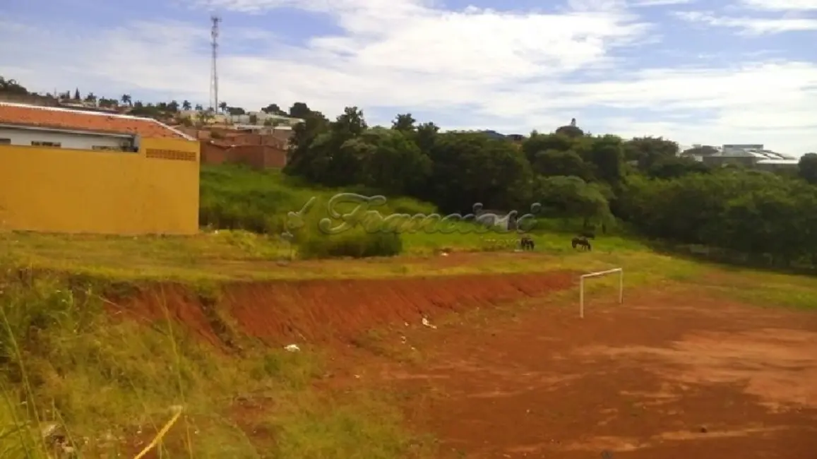 Foto 1 de Fazenda / Haras à venda, 3000m2 em Jardim Brasil, Itapetininga - SP