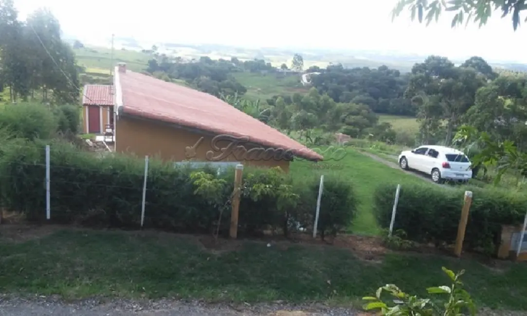 Foto 2 de Fazenda / Haras com 2 quartos à venda, 100m2 em Alambari - SP