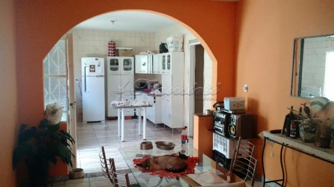 Casa com 4 quartos à venda, 183m2 em Vila Nova Itapetininga, Itapetininga - SP - imagem 6 Foto 6 de Casa com 4 quartos à venda, 183m2 em Vila Nova Itapetininga, Itapetininga - SP