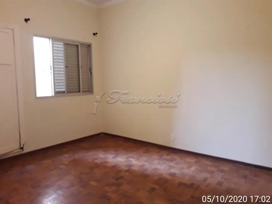 Casa com 3 quartos à venda, 333m2 em Centro, Itapetininga - SP - imagem 5 Foto 5 de Casa com 3 quartos à venda, 333m2 em Centro, Itapetininga - SP