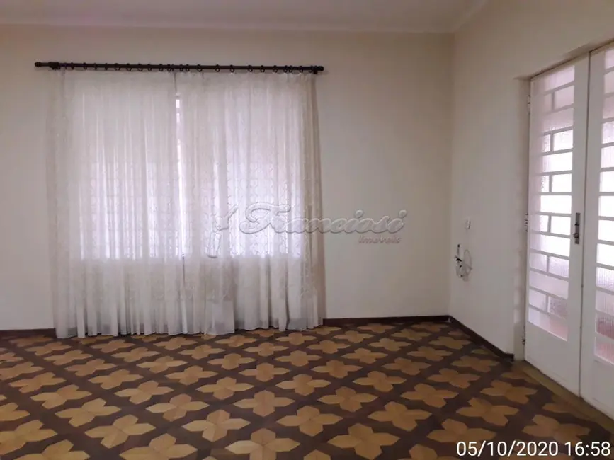 Foto 1 de Casa com 3 quartos à venda, 333m2 em Centro, Itapetininga - SP