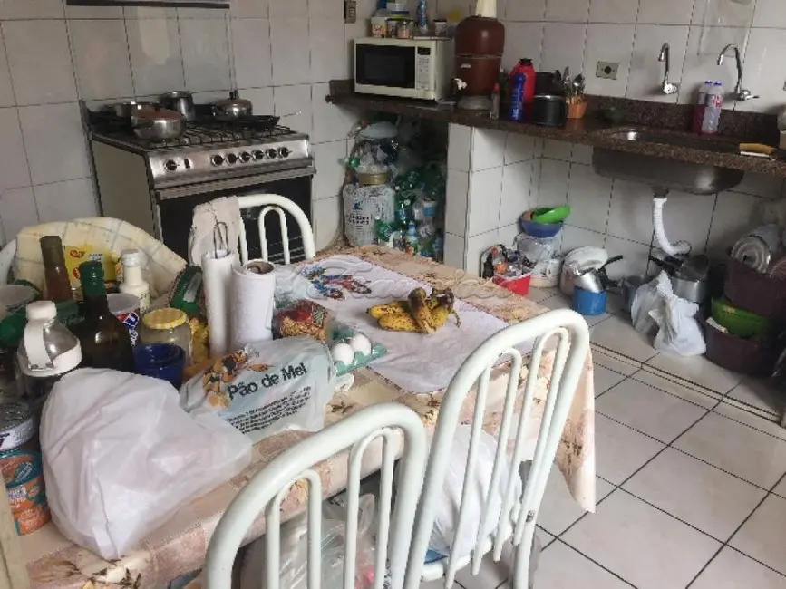 Casa com 4 quartos à venda, 260m2 em Centro, Itapetininga - SP - imagem 7 Foto 7 de Casa com 4 quartos à venda, 260m2 em Centro, Itapetininga - SP