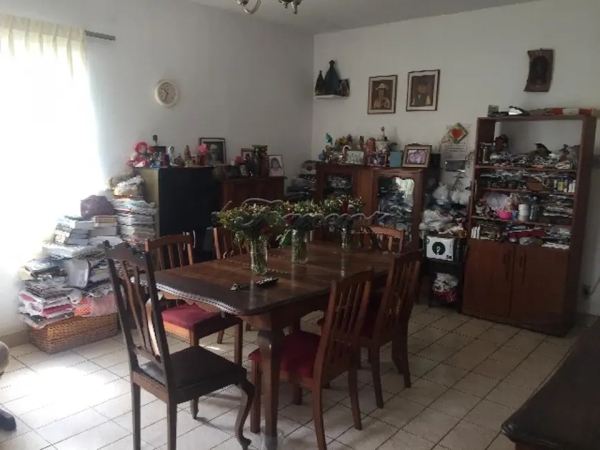 Casa com 4 quartos à venda, 260m2 em Centro, Itapetininga - SP - imagem 9 Foto 9 de Casa com 4 quartos à venda, 260m2 em Centro, Itapetininga - SP