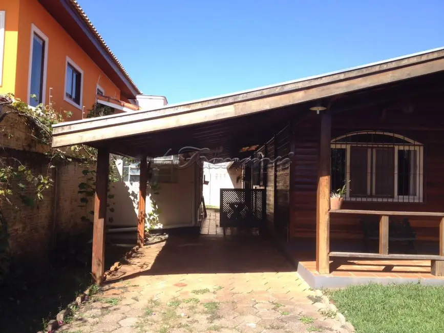 Casa com 4 quartos à venda, 242m2 em Itapetininga - SP - imagem 3 Foto 3 de Casa com 4 quartos à venda, 242m2 em Itapetininga - SP