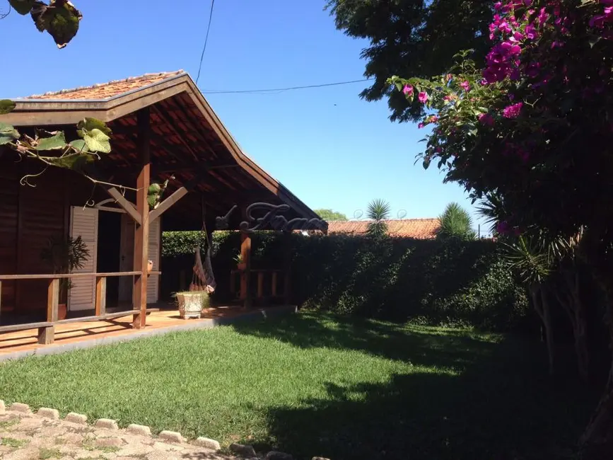Casa com 4 quartos à venda, 242m2 em Itapetininga - SP - imagem 5 Foto 5 de Casa com 4 quartos à venda, 242m2 em Itapetininga - SP
