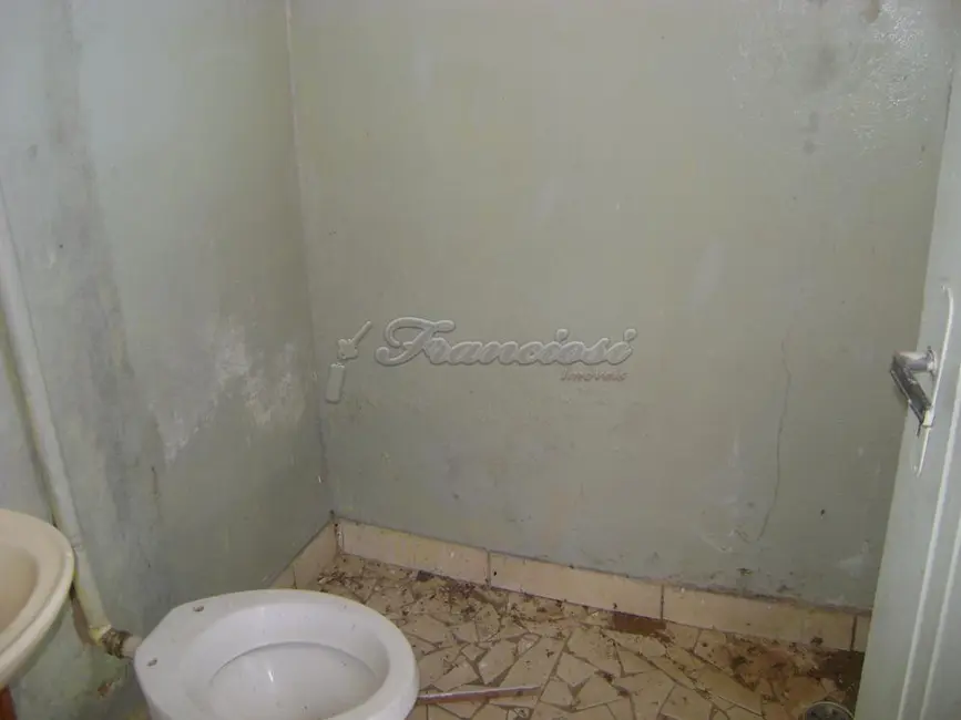 Casa com 1 quarto à venda, 720m2 em Alambari - SP - imagem 5 Foto 5 de Casa com 1 quarto à venda, 720m2 em Alambari - SP