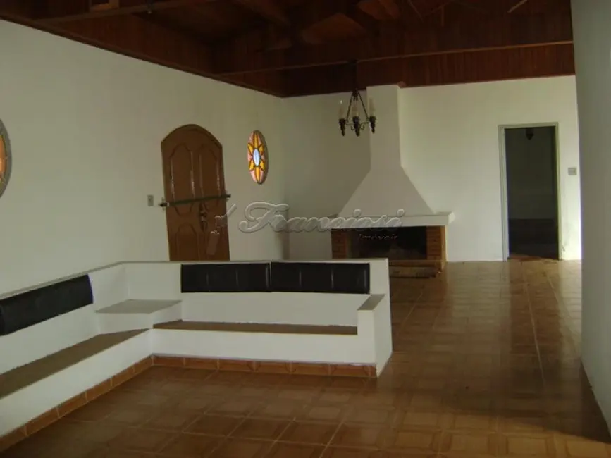 Casa com 4 quartos à venda, 250m2 em Alambari - SP - imagem 6 Foto 6 de Casa com 4 quartos à venda, 250m2 em Alambari - SP