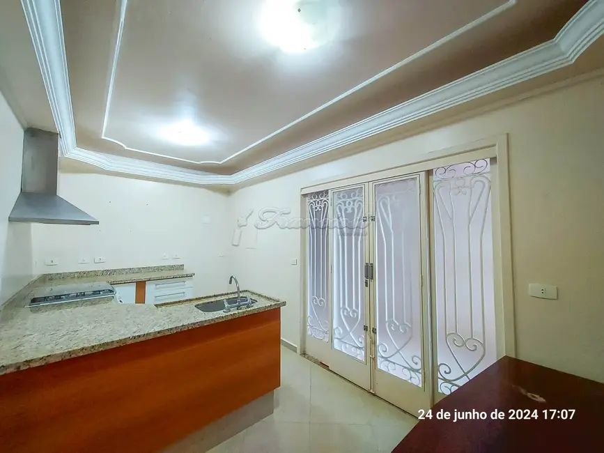 Foto 9 de Casa com 3 quartos à venda, 300m2 em Itapetininga - SP