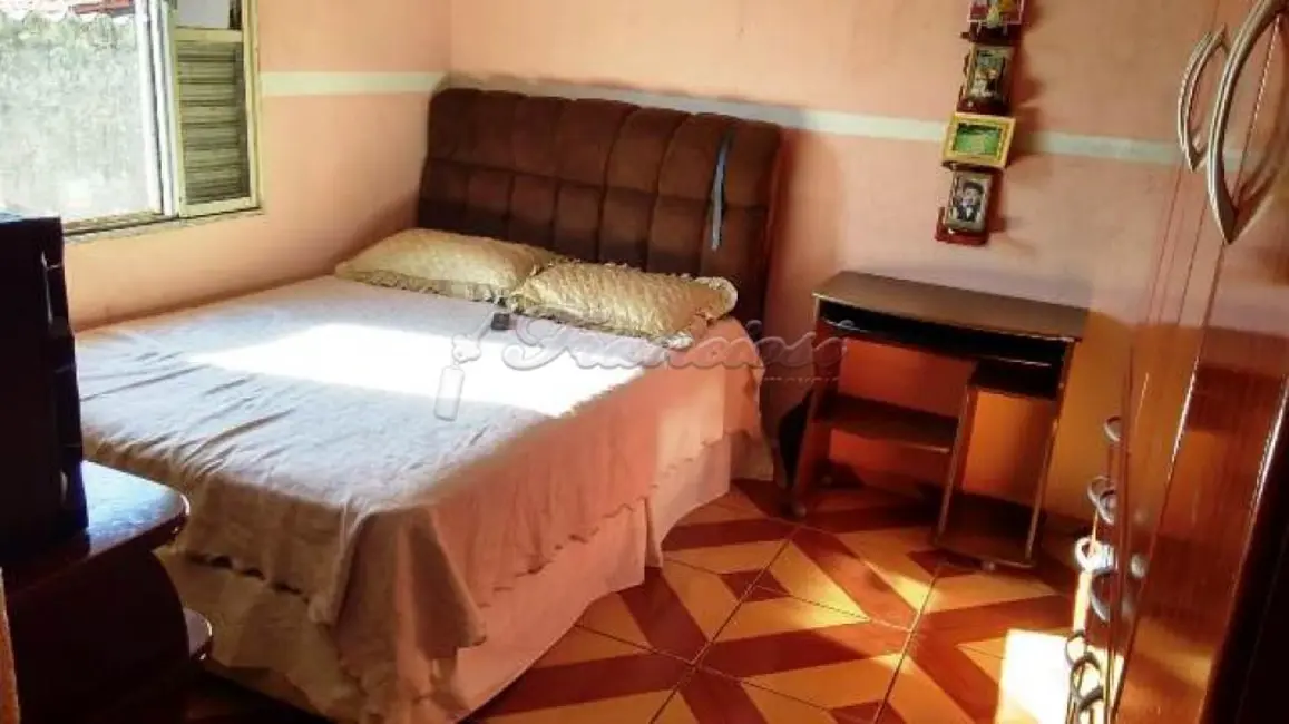 Casa com 3 quartos à venda, 150m2 em Vila Nova Itapetininga, Itapetininga - SP - imagem 5 Foto 5 de Casa com 3 quartos à venda, 150m2 em Vila Nova Itapetininga, Itapetininga - SP