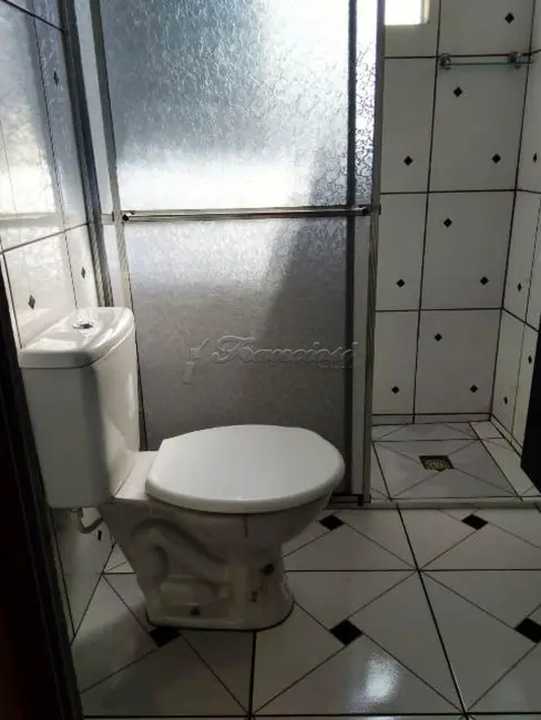 Casa com 3 quartos à venda, 150m2 em Vila Nova Itapetininga, Itapetininga - SP - imagem 8 Foto 8 de Casa com 3 quartos à venda, 150m2 em Vila Nova Itapetininga, Itapetininga - SP