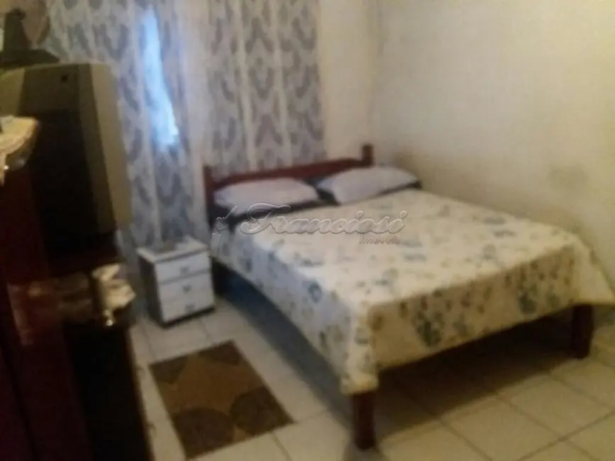 Casa com 2 quartos à venda, 135m2 em Vila Arruda, Itapetininga - SP - imagem 5 Foto 5 de Casa com 2 quartos à venda, 135m2 em Vila Arruda, Itapetininga - SP