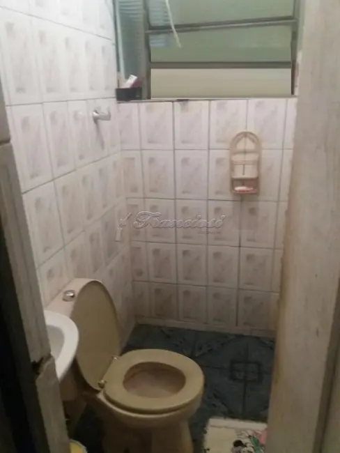 Casa com 2 quartos à venda, 135m2 em Vila Arruda, Itapetininga - SP - imagem 4 Foto 4 de Casa com 2 quartos à venda, 135m2 em Vila Arruda, Itapetininga - SP