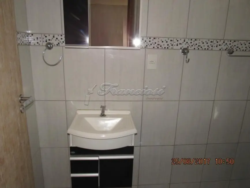 Casa com 3 quartos à venda, 96m2 em Itapetininga - SP - imagem 9 Foto 9 de Casa com 3 quartos à venda, 96m2 em Itapetininga - SP