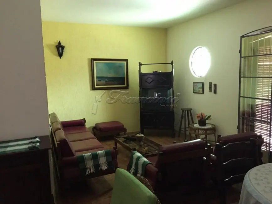 Foto 2 de Casa com 5 quartos à venda, 320m2 em Itanhaem - SP