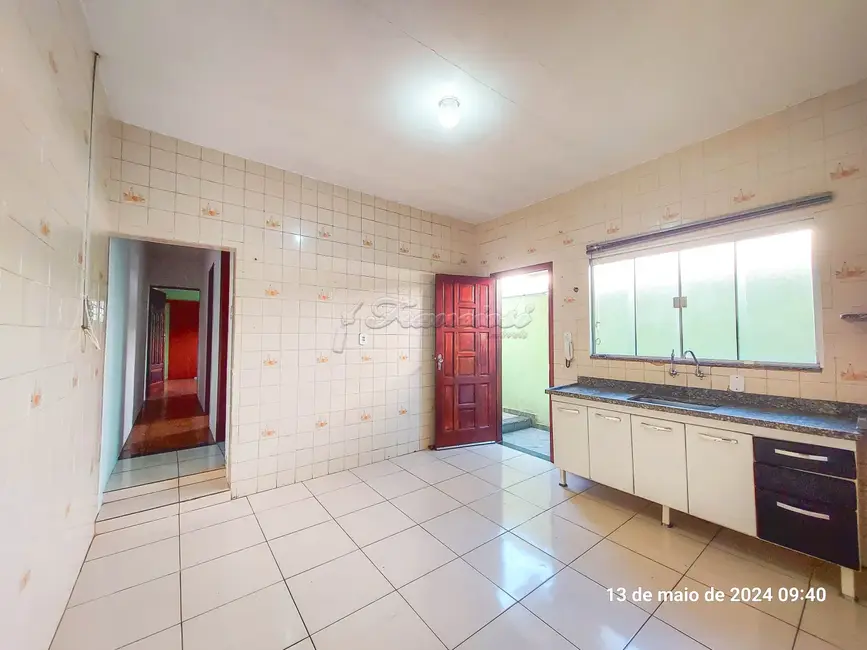 Foto 2 de Casa com 2 quartos à venda, 150m2 em Parque da Lagoa, Itapetininga - SP