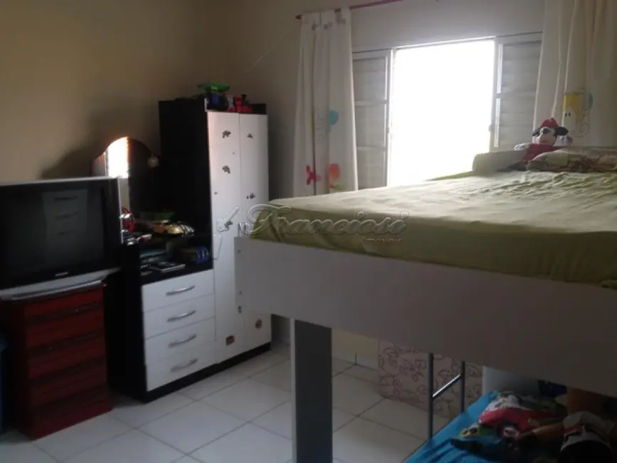 Foto 4 de Casa com 2 quartos à venda, 80m2 em Vila Nastri, Itapetininga - SP