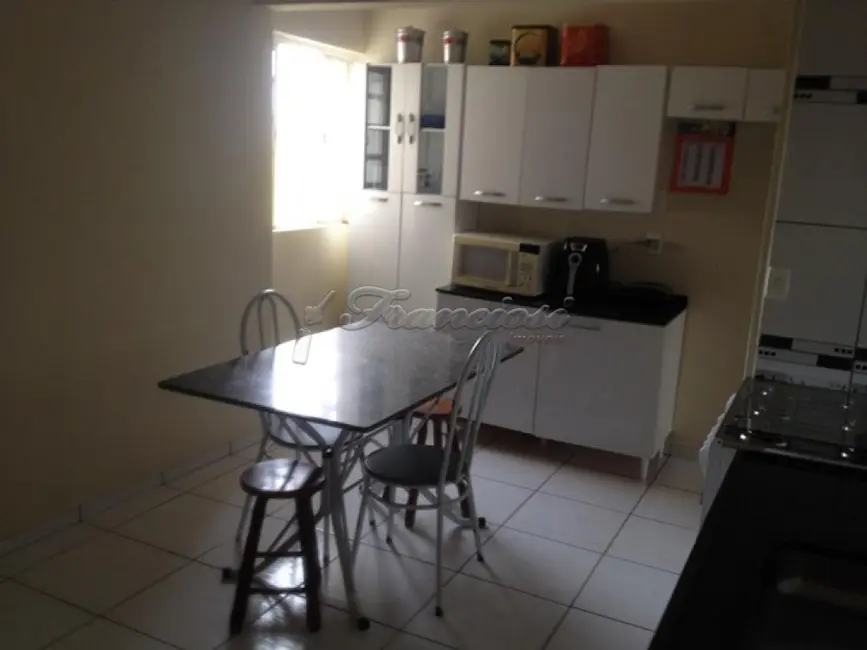 Foto 3 de Casa com 2 quartos à venda, 80m2 em Vila Nastri, Itapetininga - SP