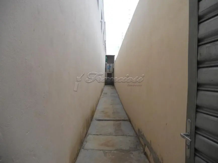 Sala Comercial à venda, 280m2 em Vila Belo Horizonte, Itapetininga - SP - imagem 8 Foto 8 de Sala Comercial à venda, 280m2 em Vila Belo Horizonte, Itapetininga - SP