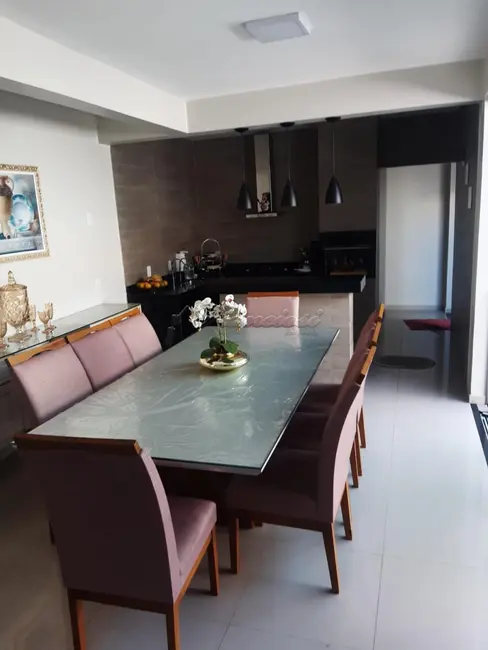 Casa com 3 quartos à venda, 175m2 em Morada do Sol, Itapetininga - SP - imagem 3 Foto 3 de Casa com 3 quartos à venda, 175m2 em Morada do Sol, Itapetininga - SP