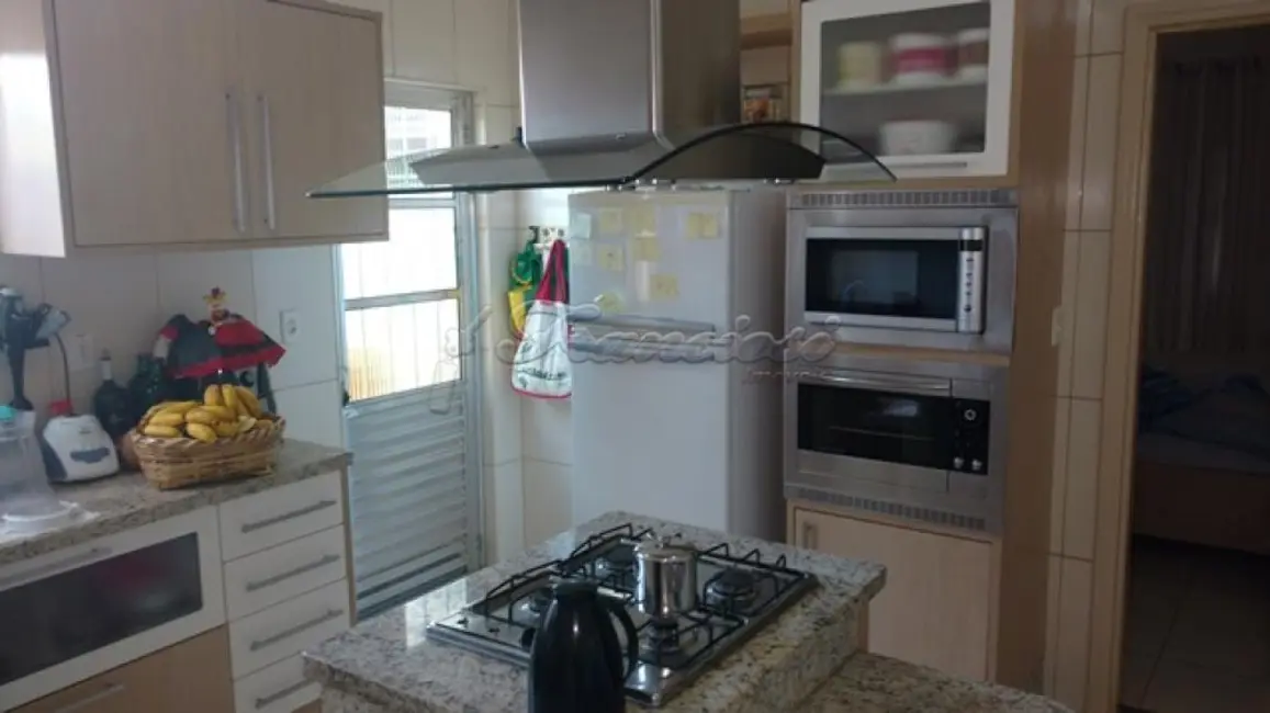 Casa de Condomínio com 3 quartos à venda, 125m2 em Vila Progresso, Itapetininga - SP - imagem 4 Foto 4 de Casa de Condomínio com 3 quartos à venda, 125m2 em Vila Progresso, Itapetininga - SP