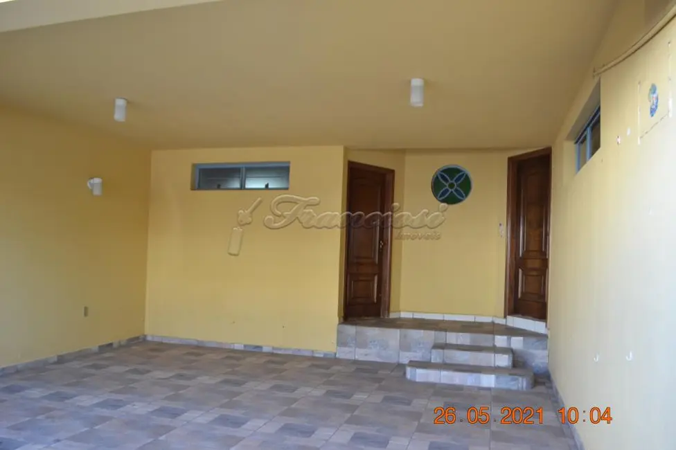 Foto 1 de Casa com 3 quartos à venda, 327m2 em Centro, Itapetininga - SP