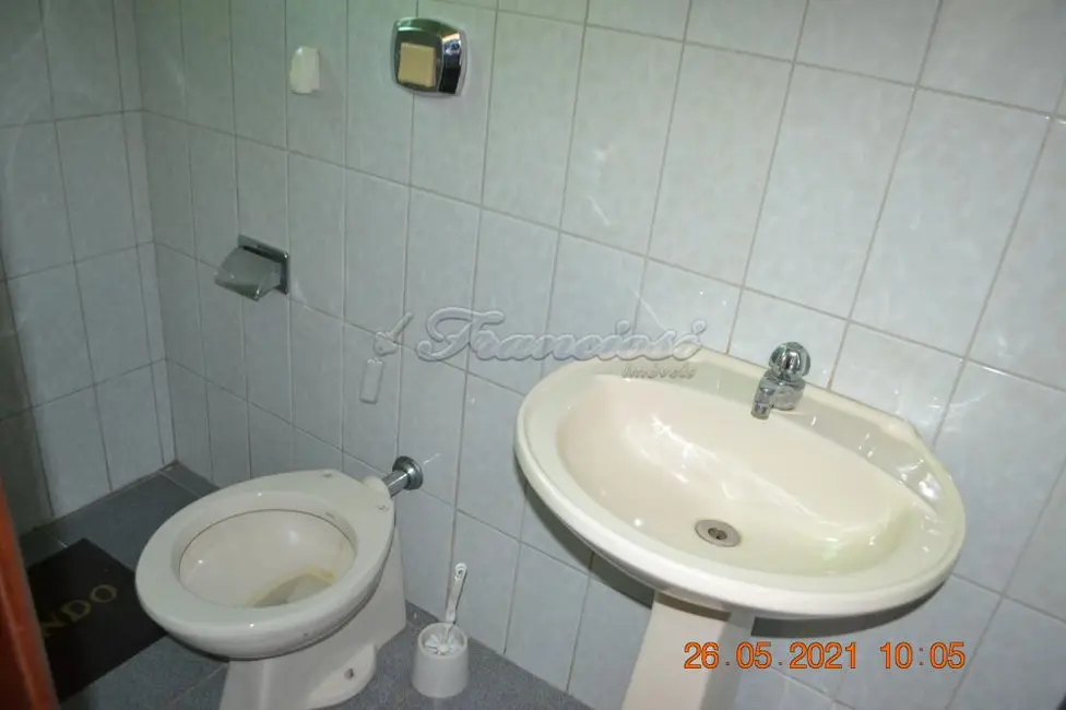 Casa com 3 quartos à venda, 327m2 em Centro, Itapetininga - SP - imagem 6 Foto 6 de Casa com 3 quartos à venda, 327m2 em Centro, Itapetininga - SP